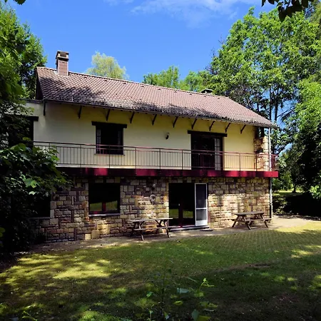 בית נופש With Garden By The River And A View In Sankt Vith סנט - ווית