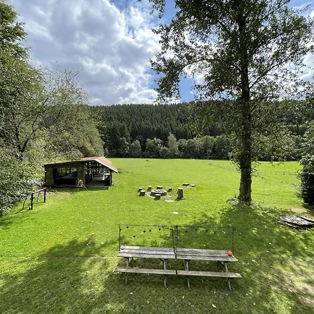 בית נופש With Garden By The River And A View In Sankt Vith סנט - ווית