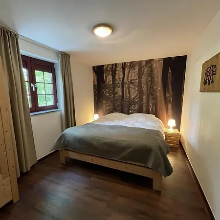 בית נופש With Garden By The River And A View In Sankt Vith סנט - ווית