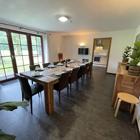 בית נופש With Garden By The River And A View In Sankt Vith