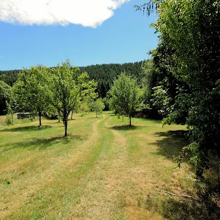 בית נופש With Garden By The River And A View In Sankt Vith *